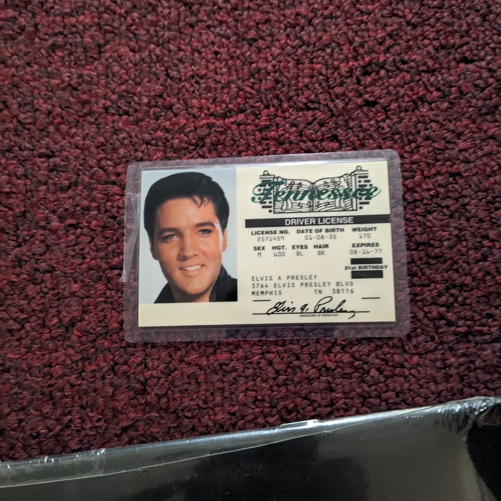 Elvis collection. - Picture 4 of 6